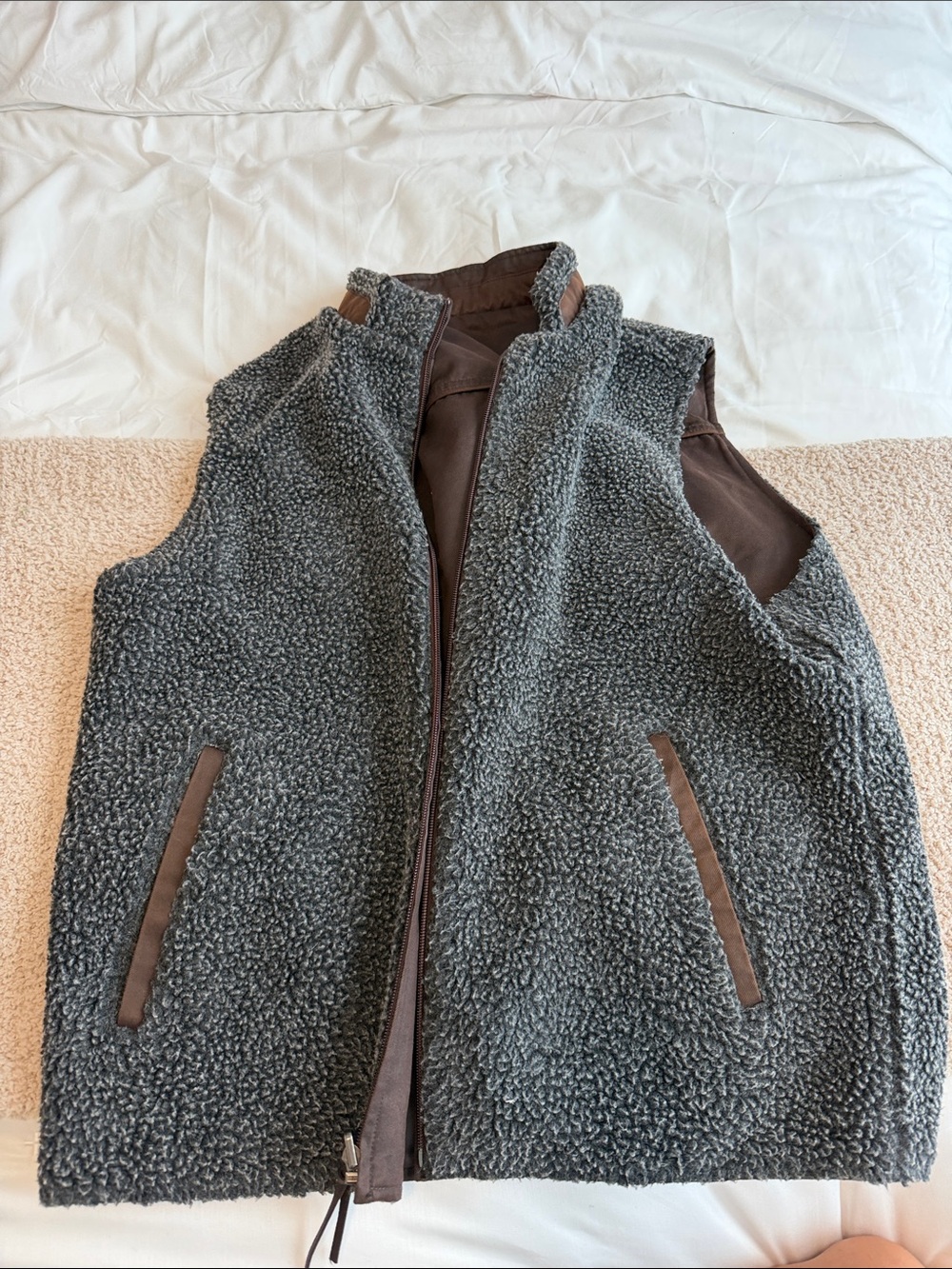 Men's Madison Creek nwot reversible Gray Sherpa Fleece Vest - Cozy Zip Front